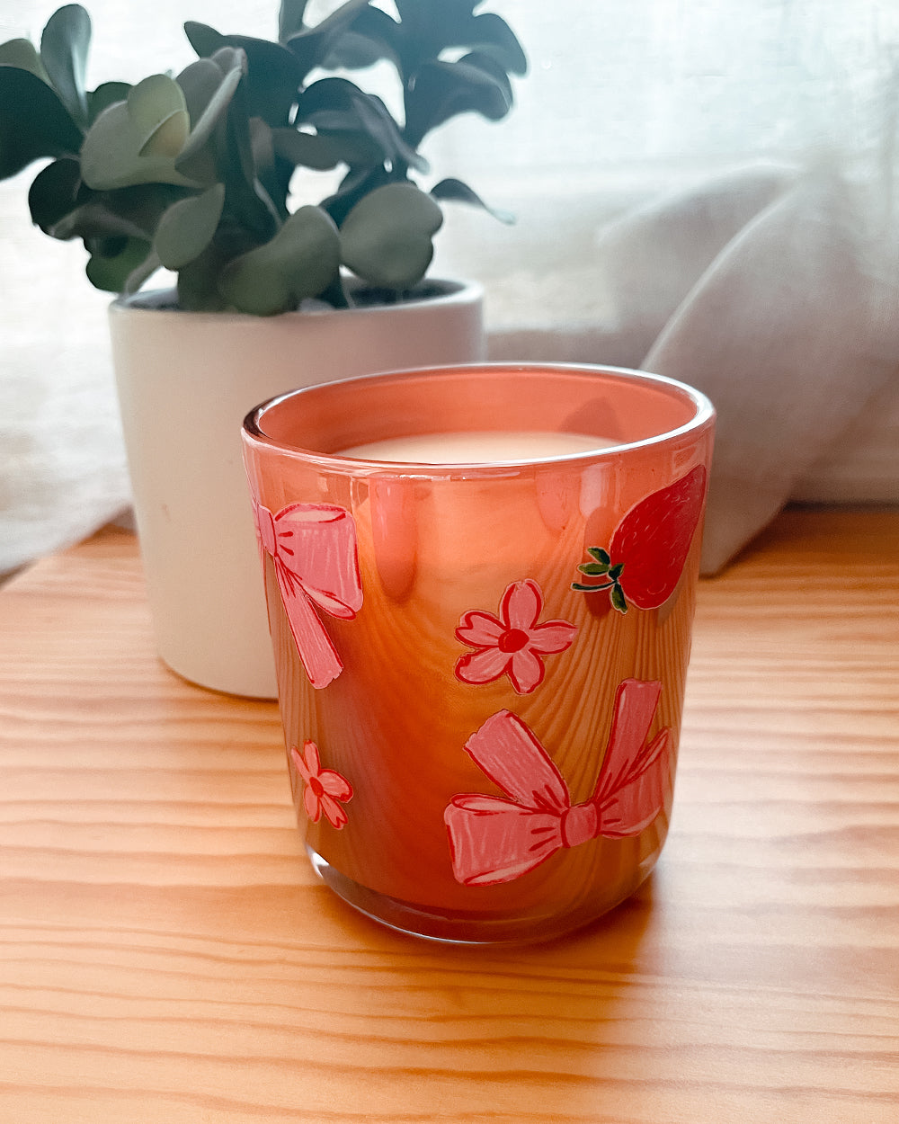 Strawberries and Bows • 12 oz Candle